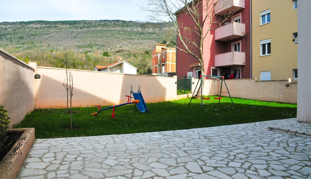 Apartmani Bulajic Tivat Exteriör bild
