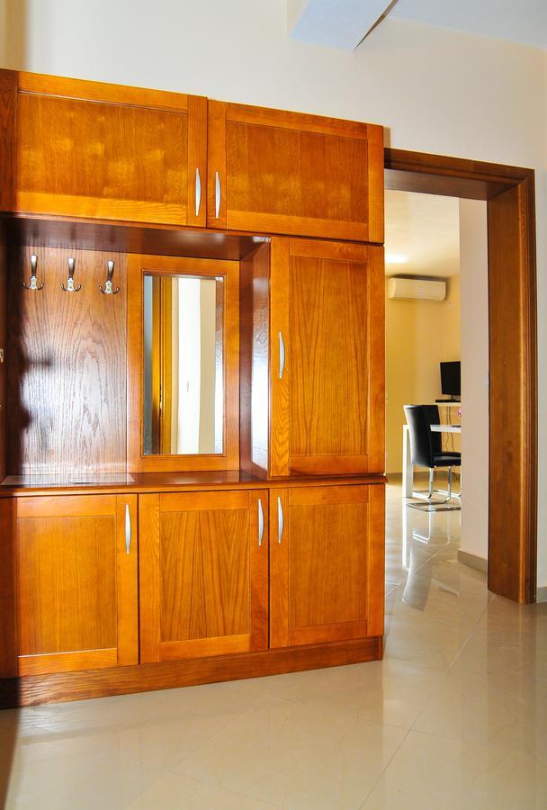 Apartmani Bulajic Tivat Exteriör bild